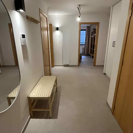 Modern In Op Toplocatie! דירה *