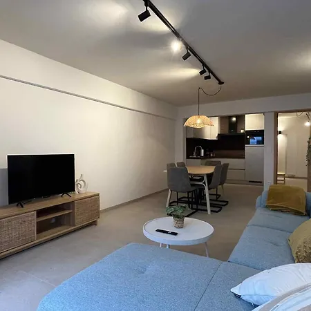 Modern In Op Toplocatie! * אוסטנדה